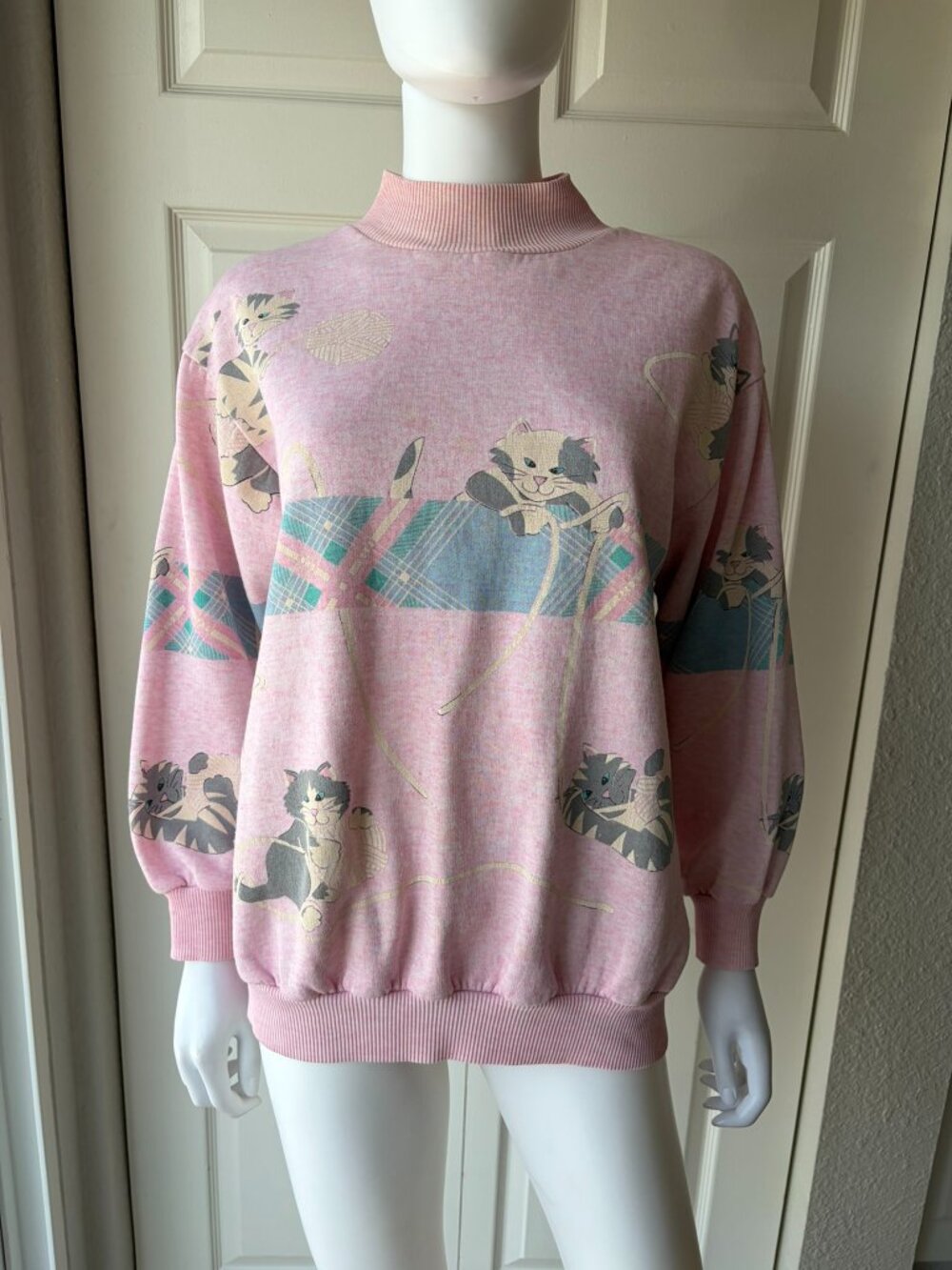 Vintage 90s Gitano Novelty Cat Print Graphic Crew Sweatshirt Size Small